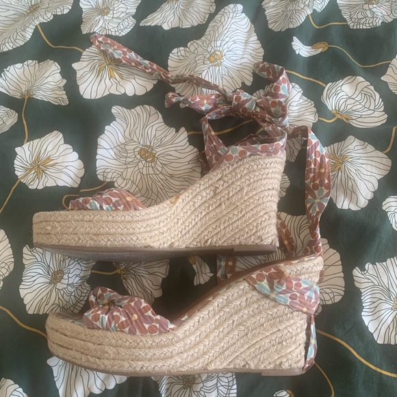 MIA Coquette Wrap Tie Platforms Espadrilles - Picture 5 of 6